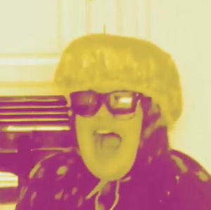 Meet your Posher, Mia